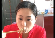 娱乐吃瓜酱 网友吃瓜,网友热议，吃瓜群众狂欢时刻！