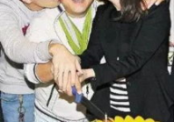 娱乐圈吃瓜赚200块,轻松赚200块，揭秘明星幕后故事